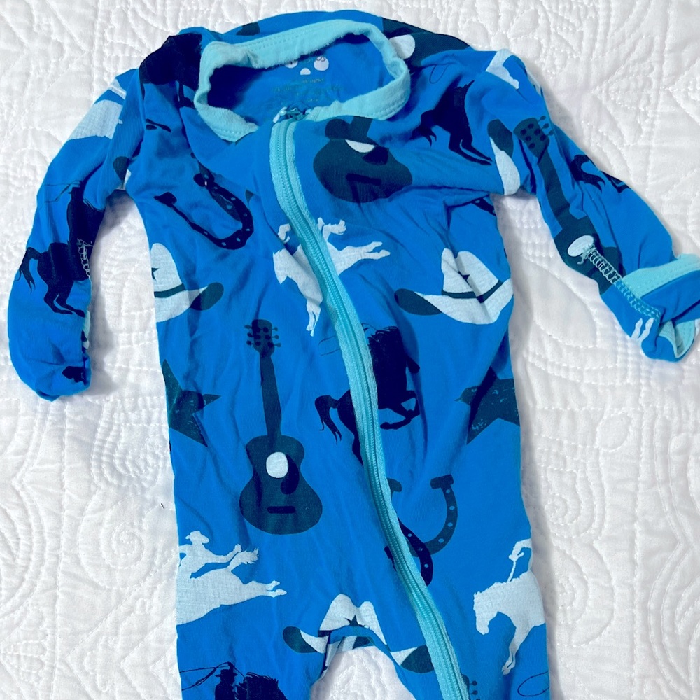 Kickee Cowboy. Guitar. Western.  0-3 months.